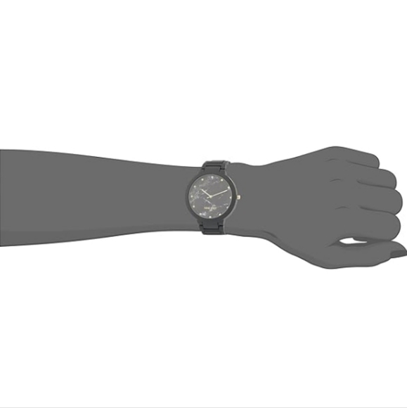 Women\'s Rubberized Bracelet Watch Black